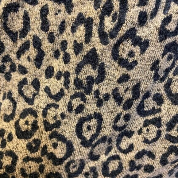 Leopard Print Off-Shoulder Mid-Length Dress With 3/4 Sleeves 10/12 Rayon Blend - Picture 2 of 3